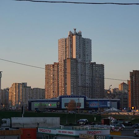 Apartment In Complex Korona On Knyazhyi Zaton 21 キエフ エクステリア 写真