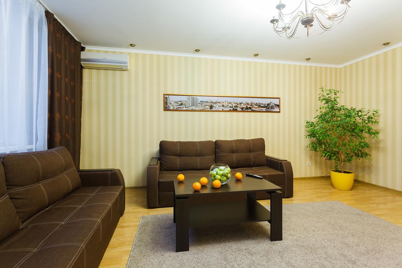 Apartment In Complex Korona On Knyazhyi Zaton 21 キエフ エクステリア 写真