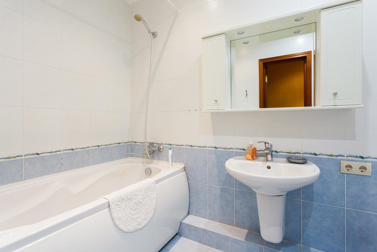 Apartment In Complex Korona On Knyazhyi Zaton 21 キエフ エクステリア 写真
