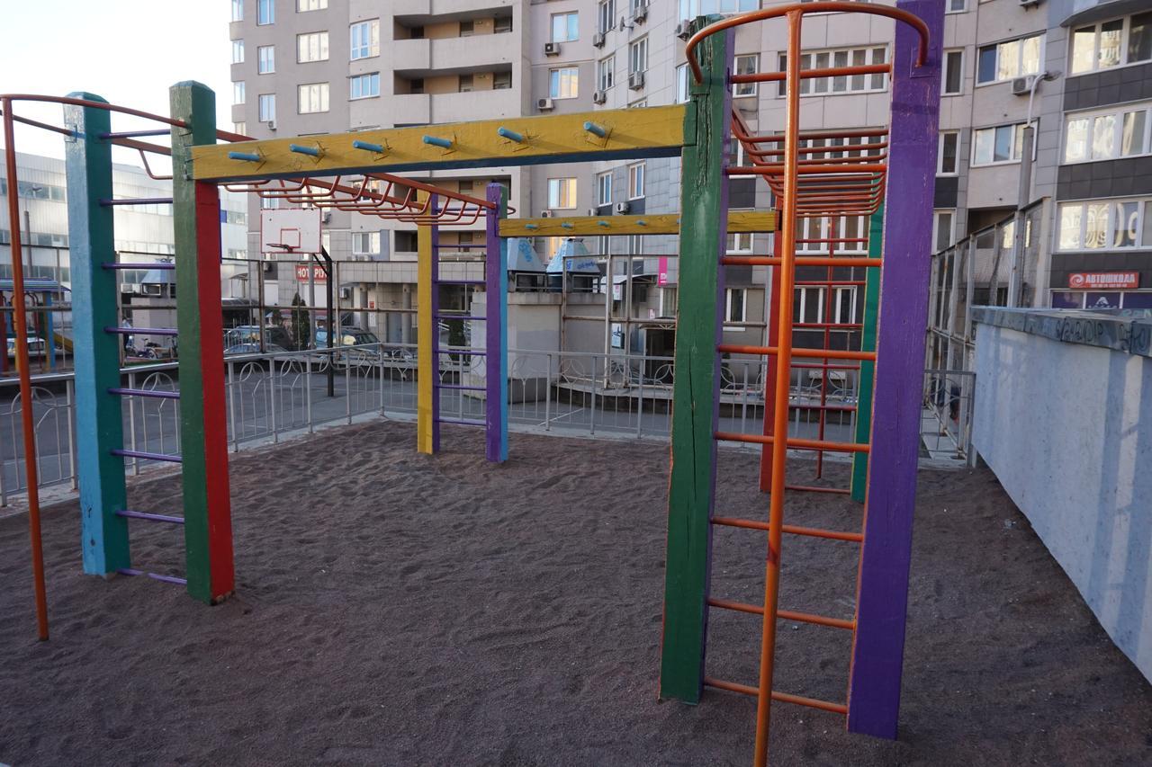 Apartment In Complex Korona On Knyazhyi Zaton 21 キエフ エクステリア 写真